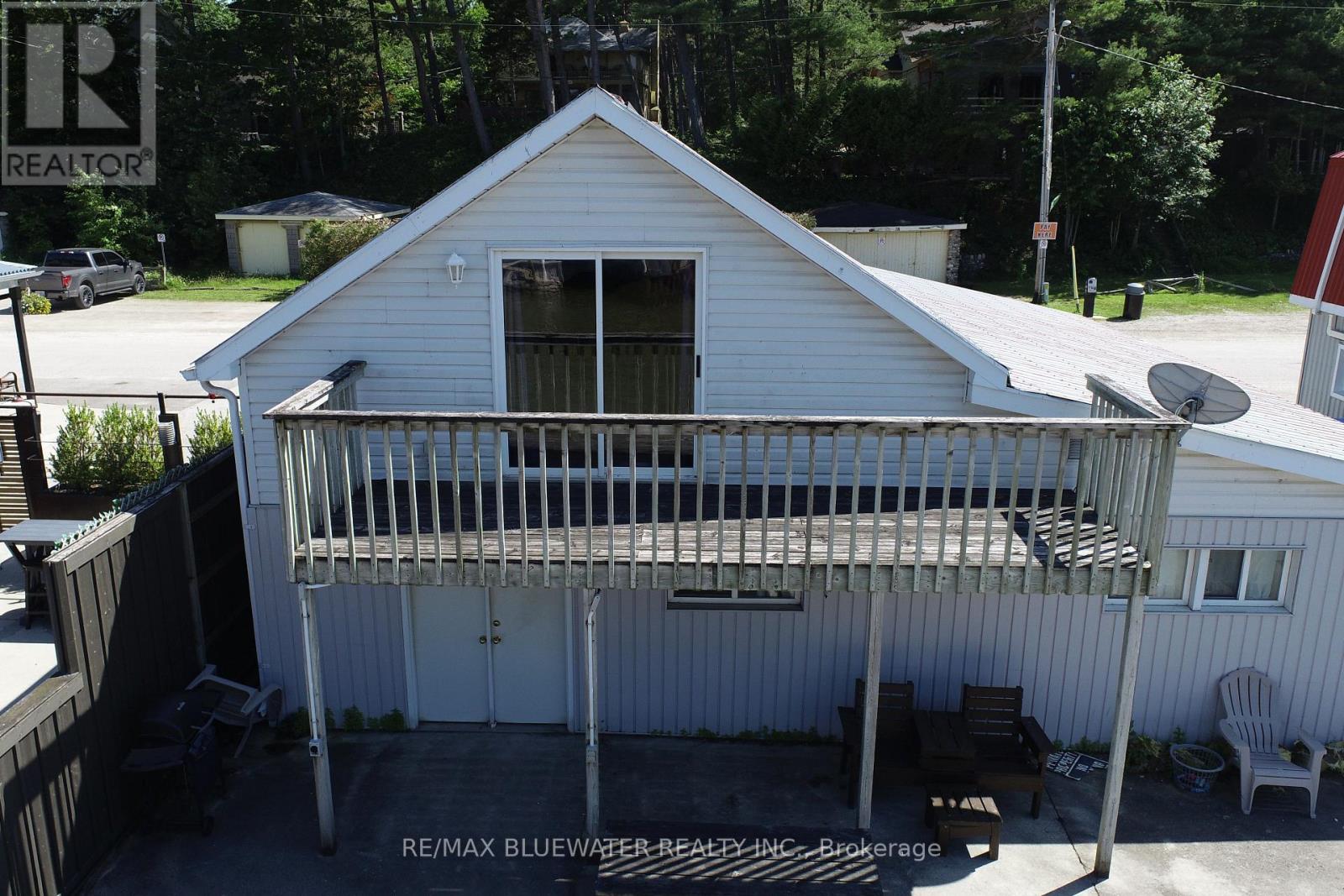 75 River Road Property Photo 23