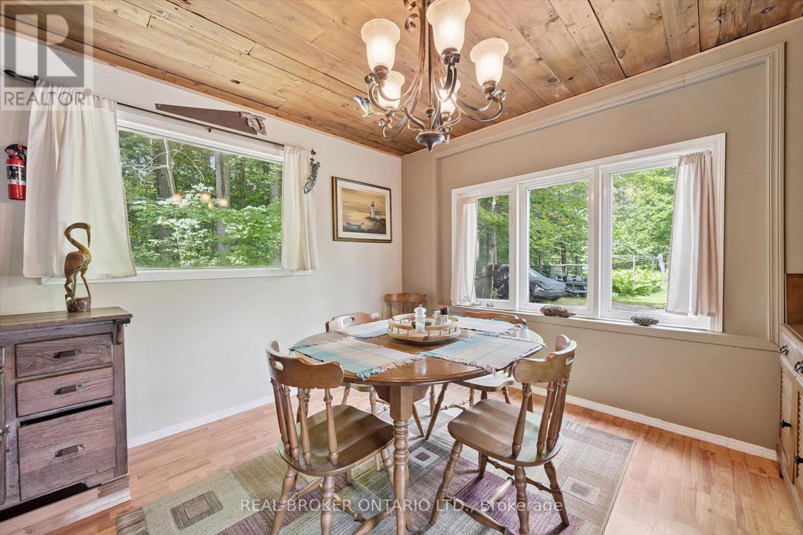 127 Cedar Crescent Property Photo 12