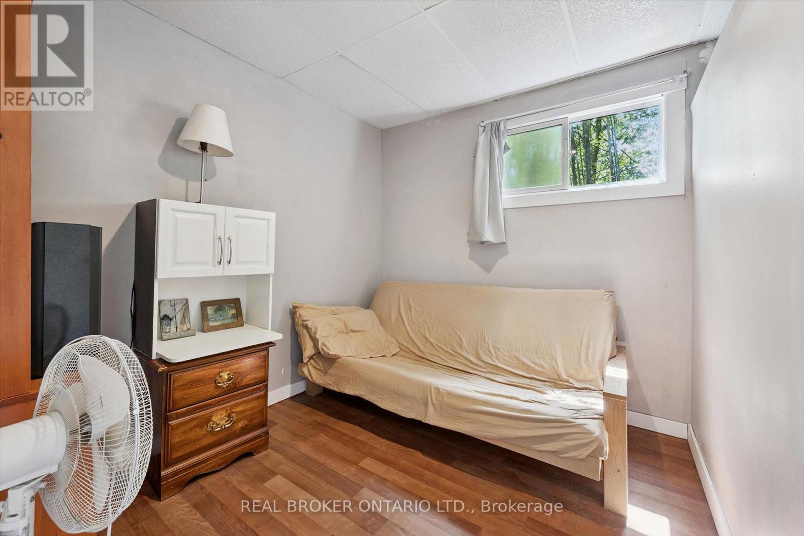127 Cedar Crescent Property Photo 16