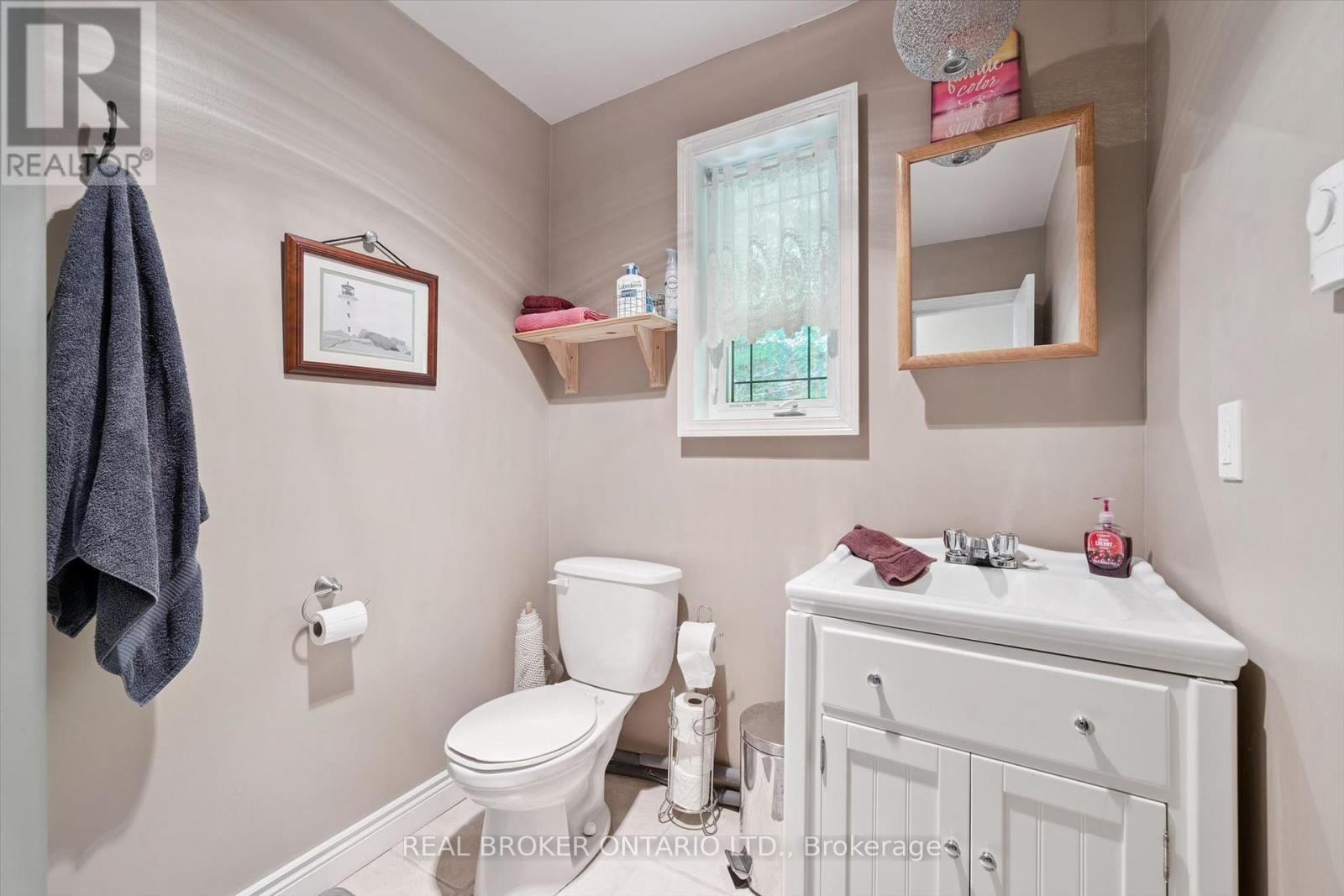 127 Cedar Crescent Property Photo 17