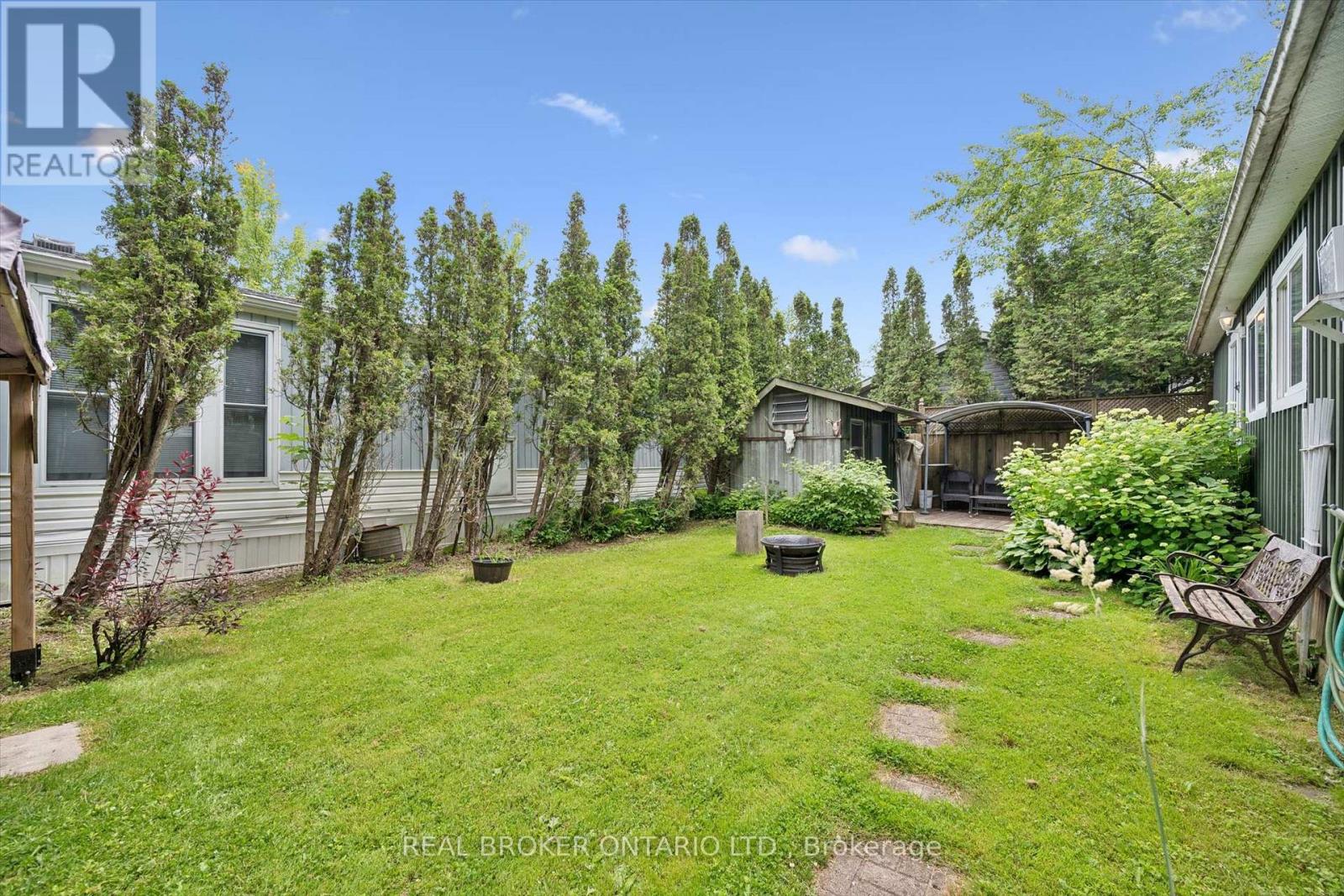 127 Cedar Crescent Property Photo 23