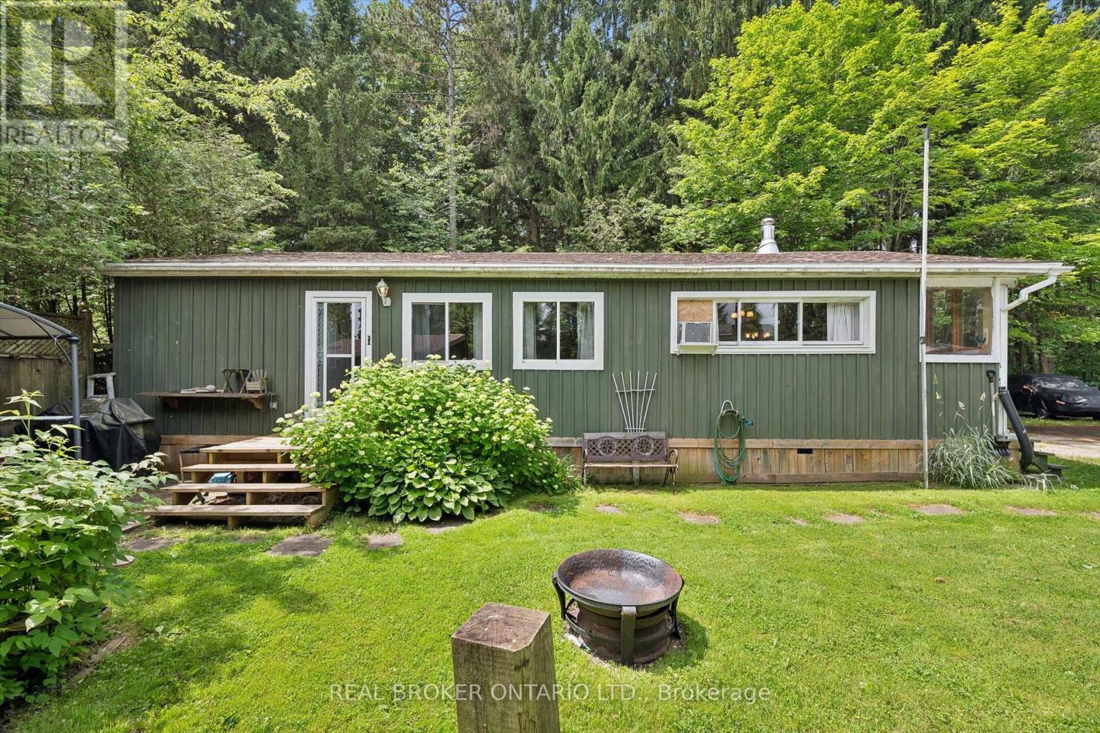 127 Cedar Crescent Property Photo 25