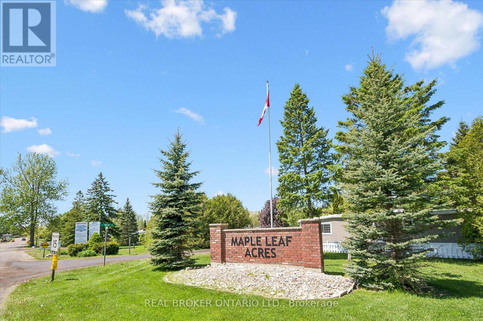 127 Cedar Crescent Property Photo 26