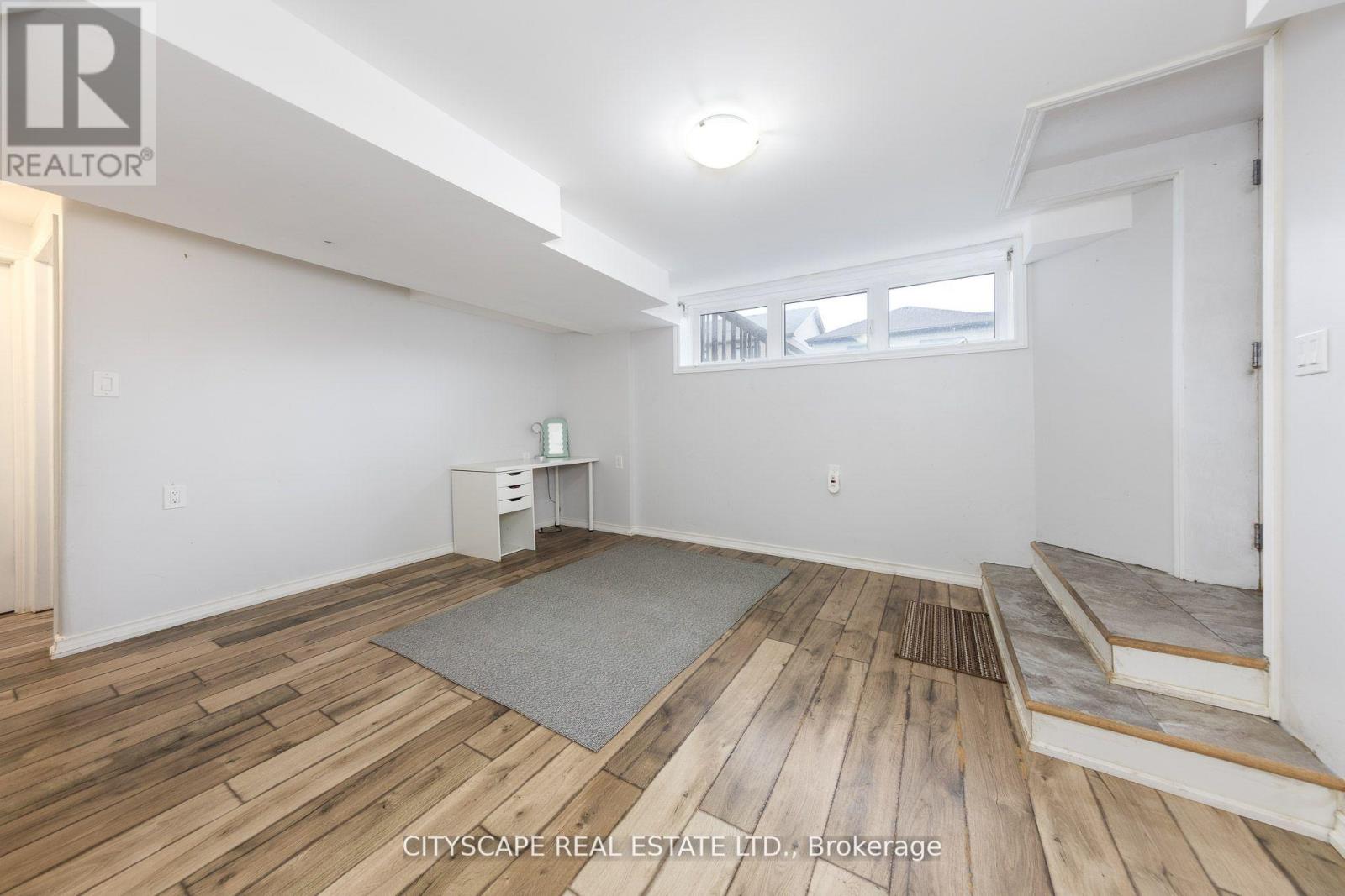 121 Crafter Crescent Property Photo 35