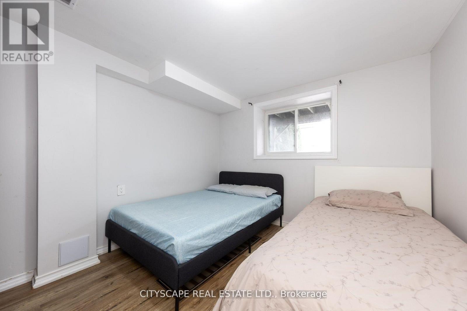 121 Crafter Crescent Property Photo 42