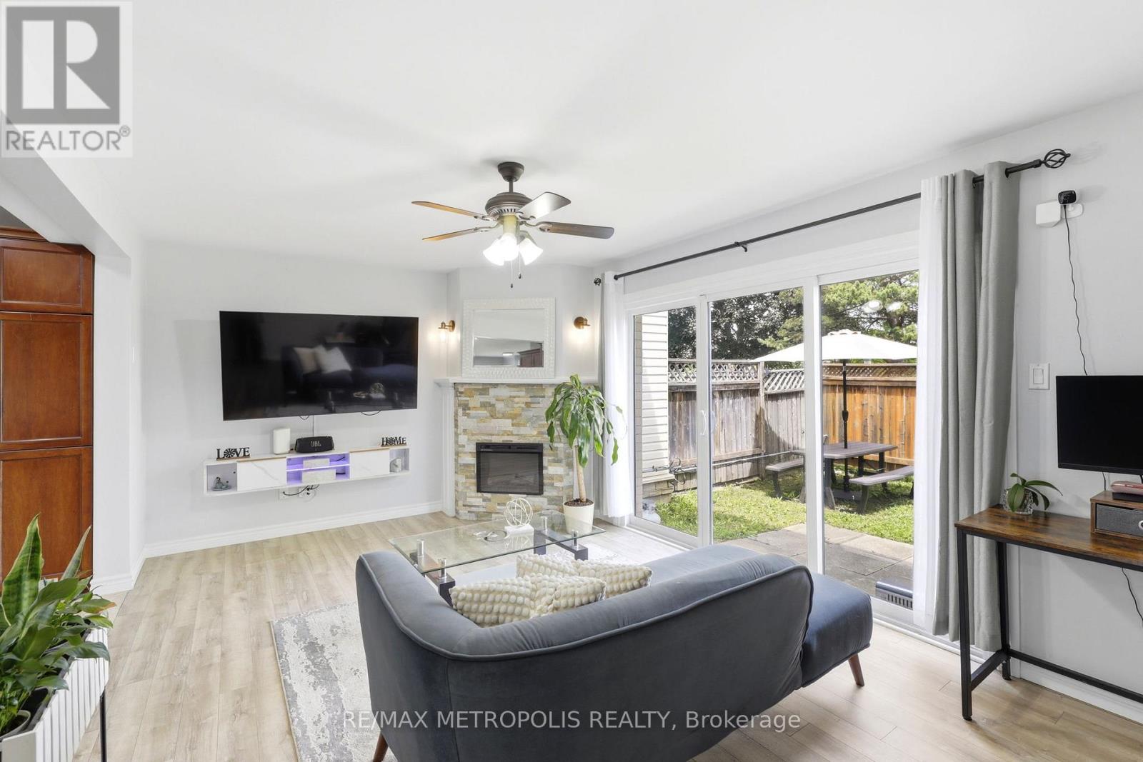 62 - 801 OSGOODE DRIVE