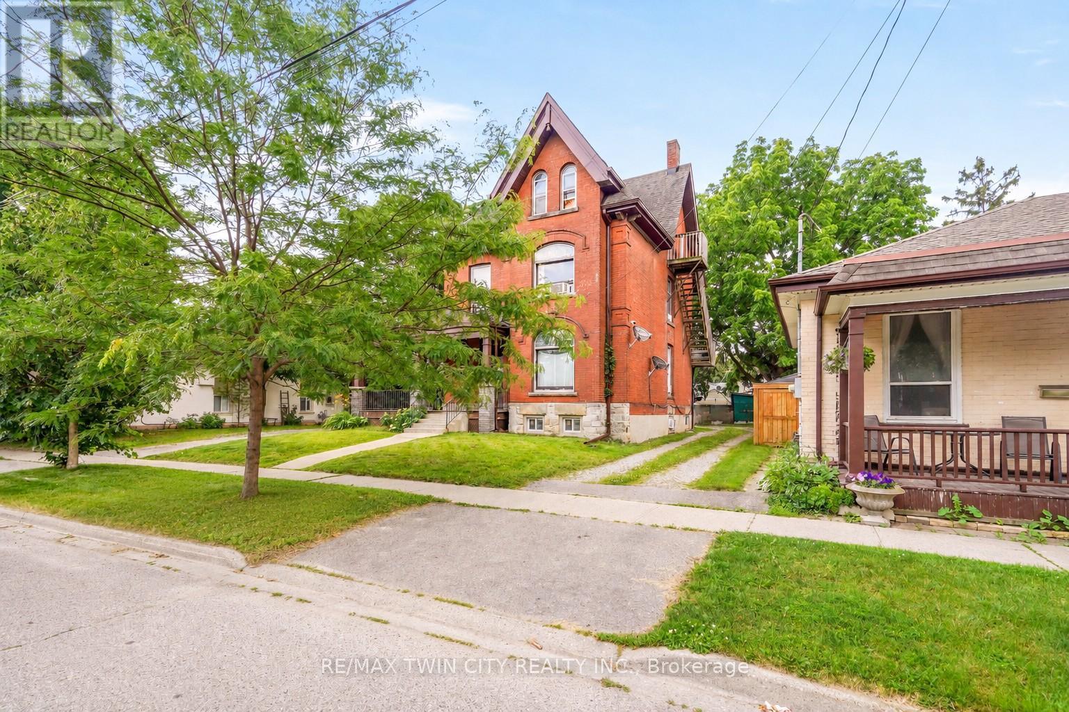 171 Nelson Street Property Photo 4