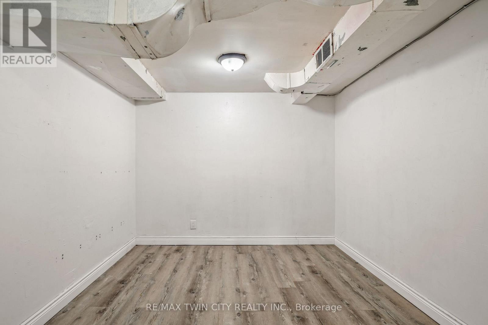 171 Nelson Street Property Photo 24