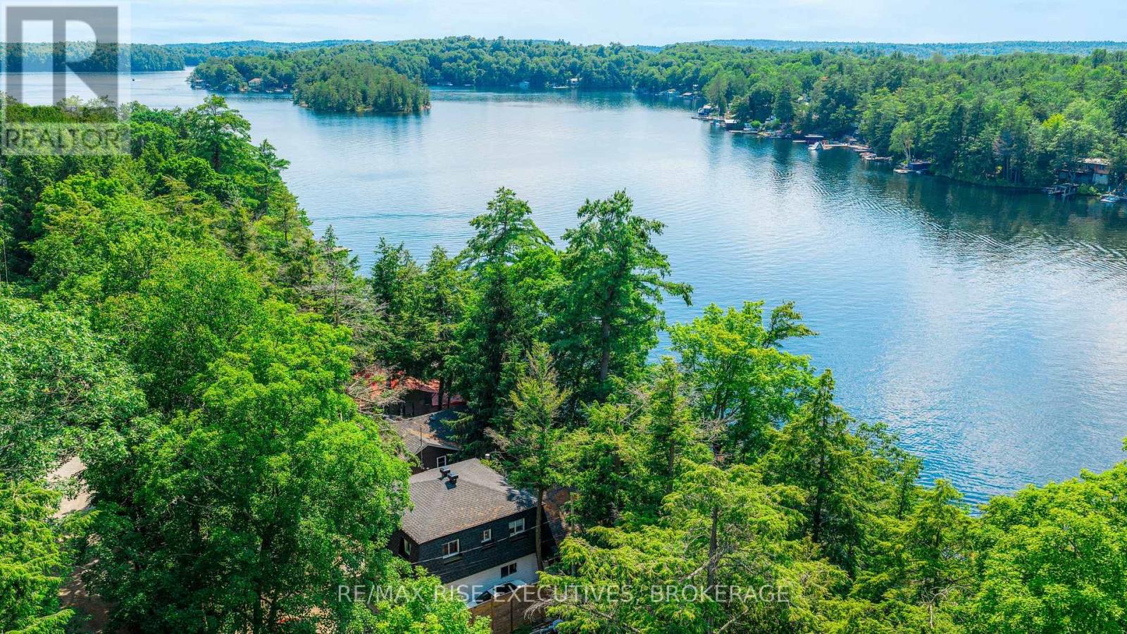973 Foster Bay Lane Property Photo 2