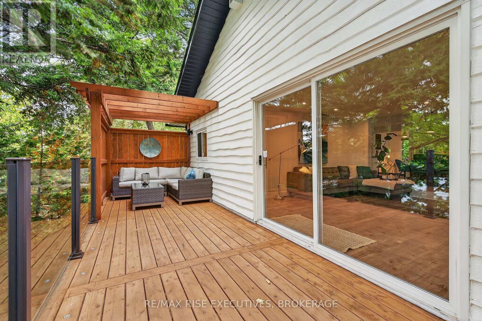 973 Foster Bay Lane Property Photo 8