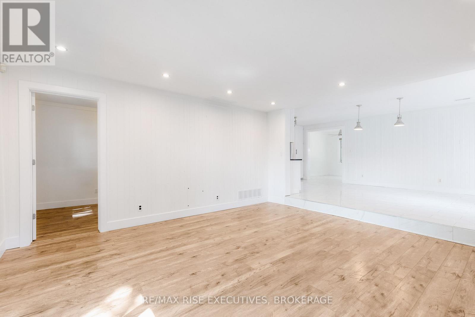 973 Foster Bay Lane Property Photo 18
