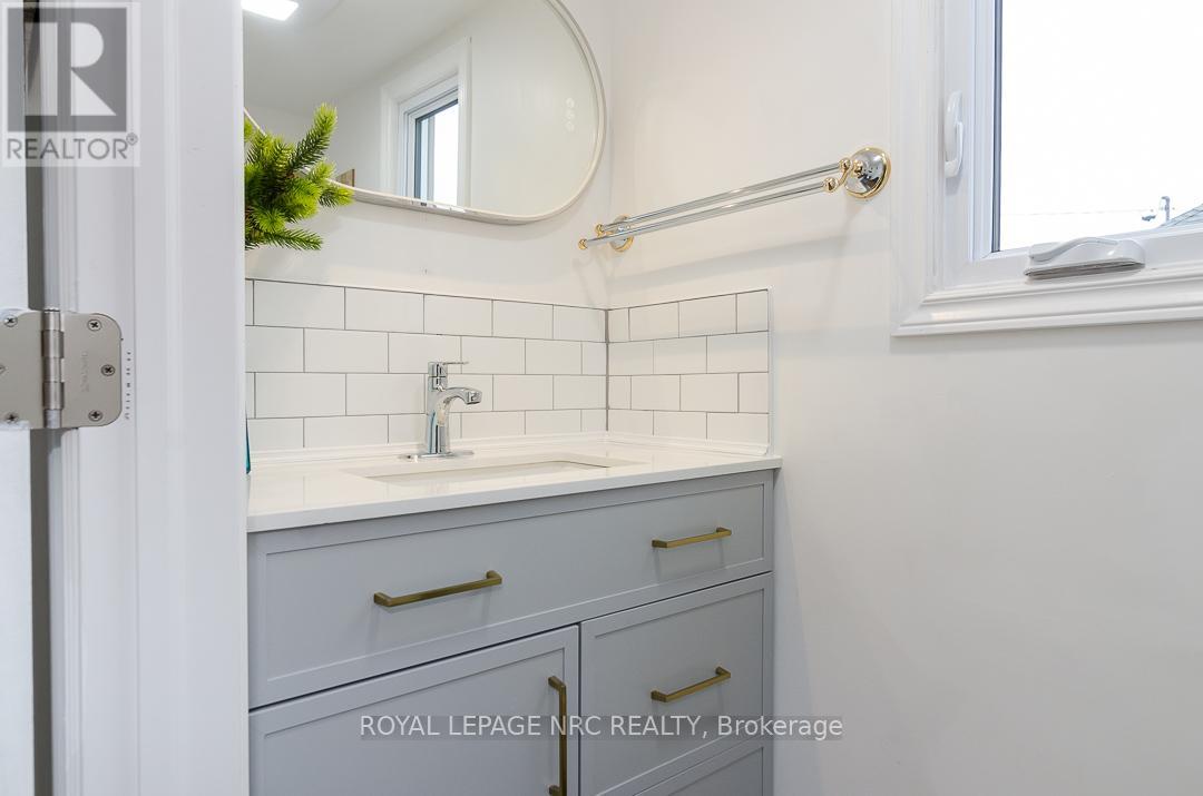 84 Idylewylde Place Property Photo 10