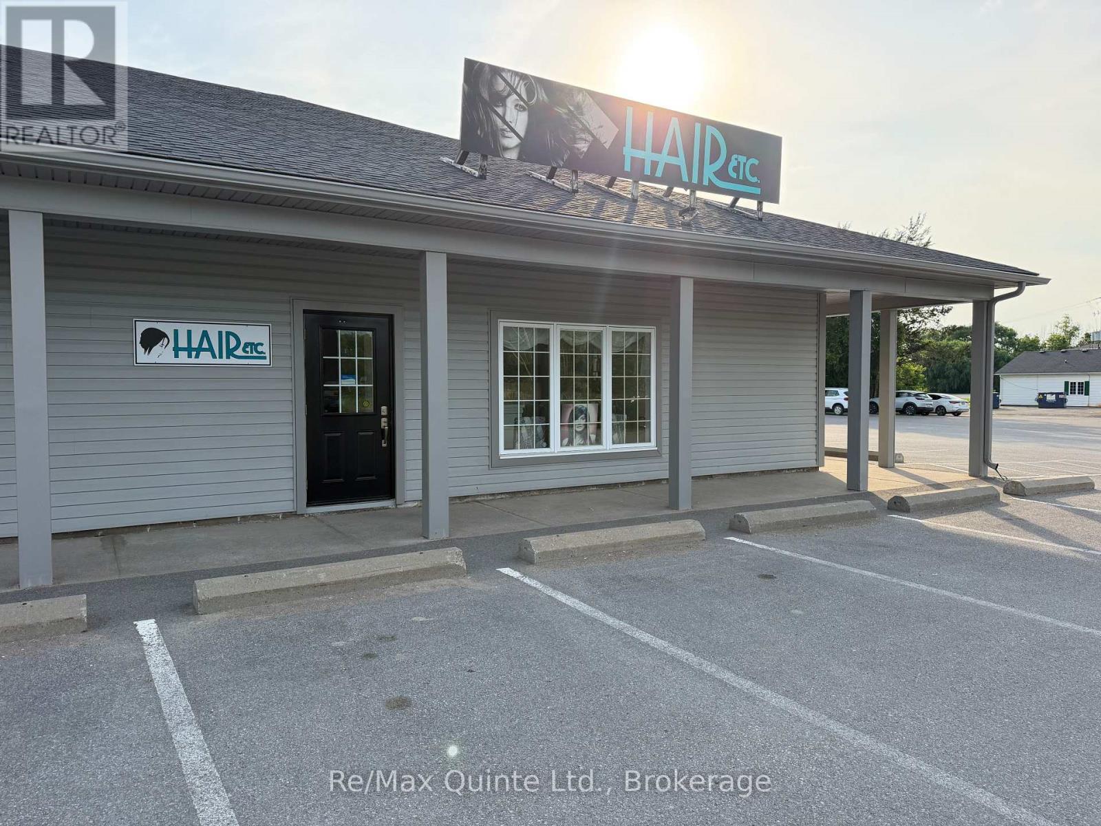 UNIT #6 - 5503 HIGHWAY 62 S Property Photo 1