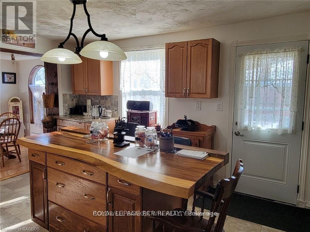 240 Egremont Street N Property Photo 7