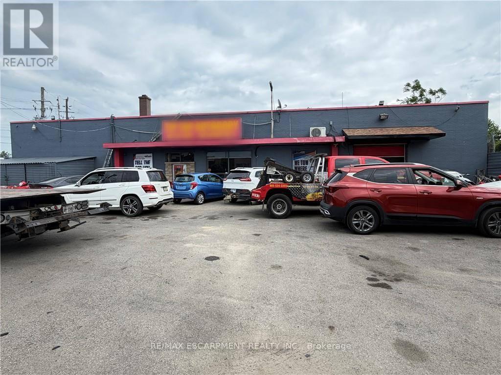 350 Sherman Avenue N Property Photo 3