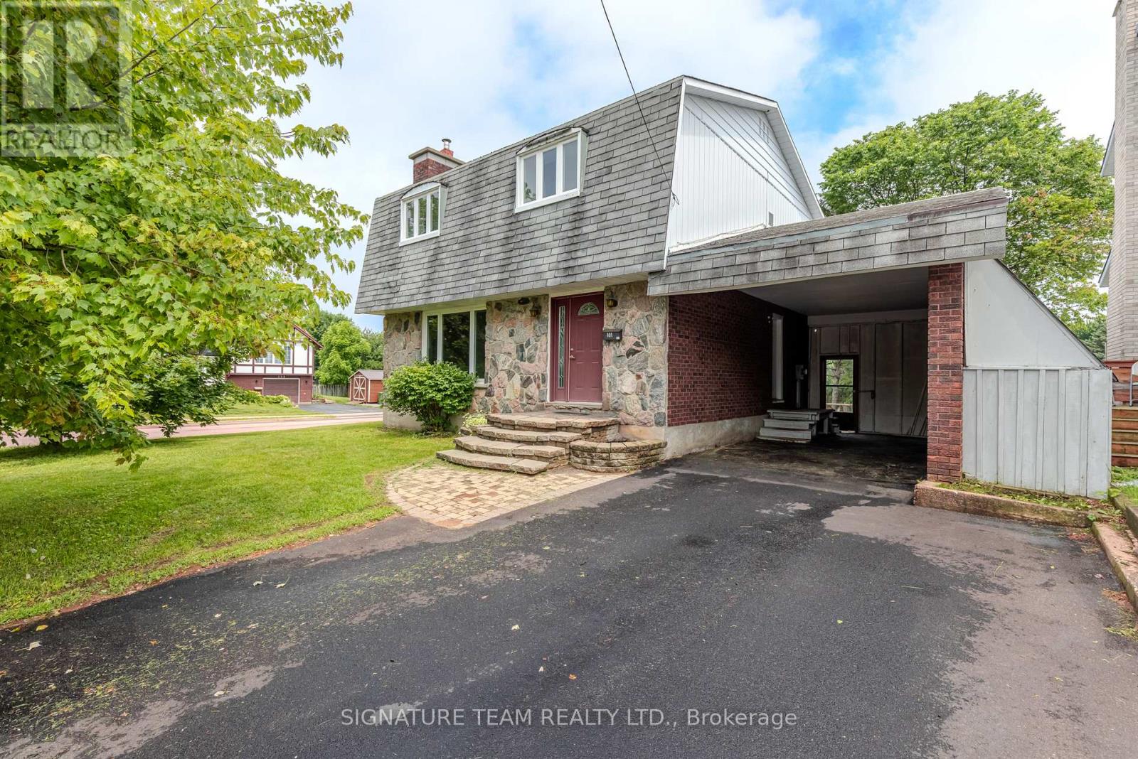 401 BROADVIEW DRIVE