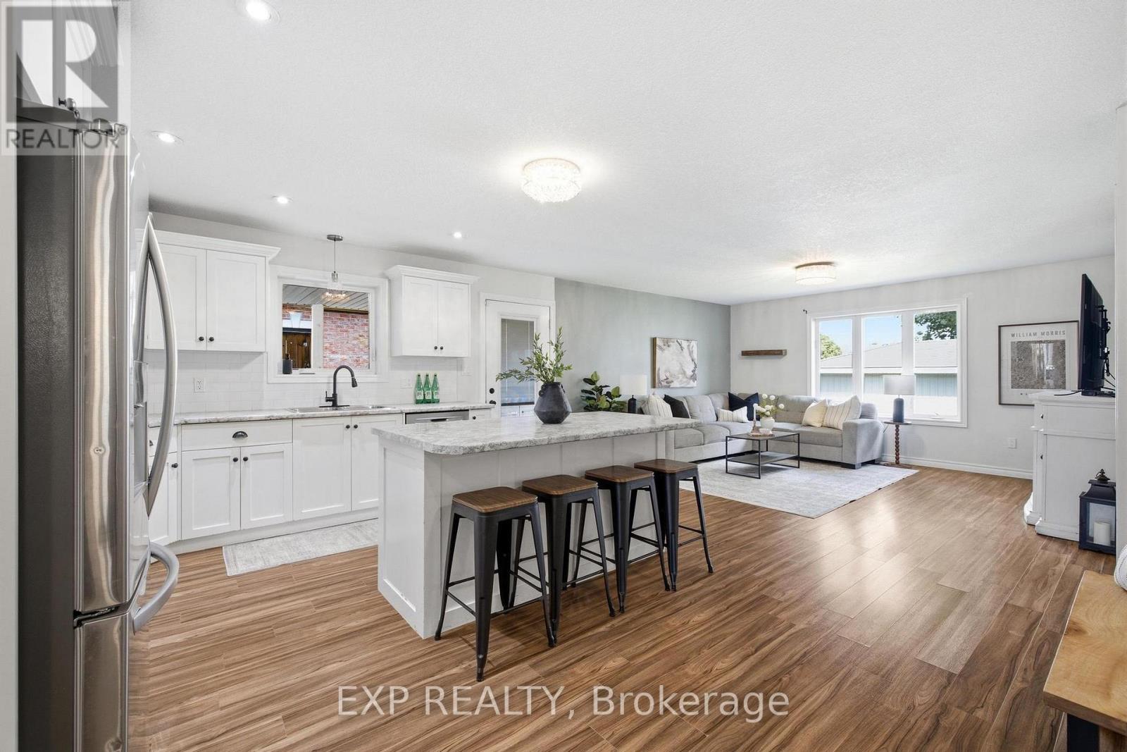 101 Tuffy Macdougall Court Property Photo 8
