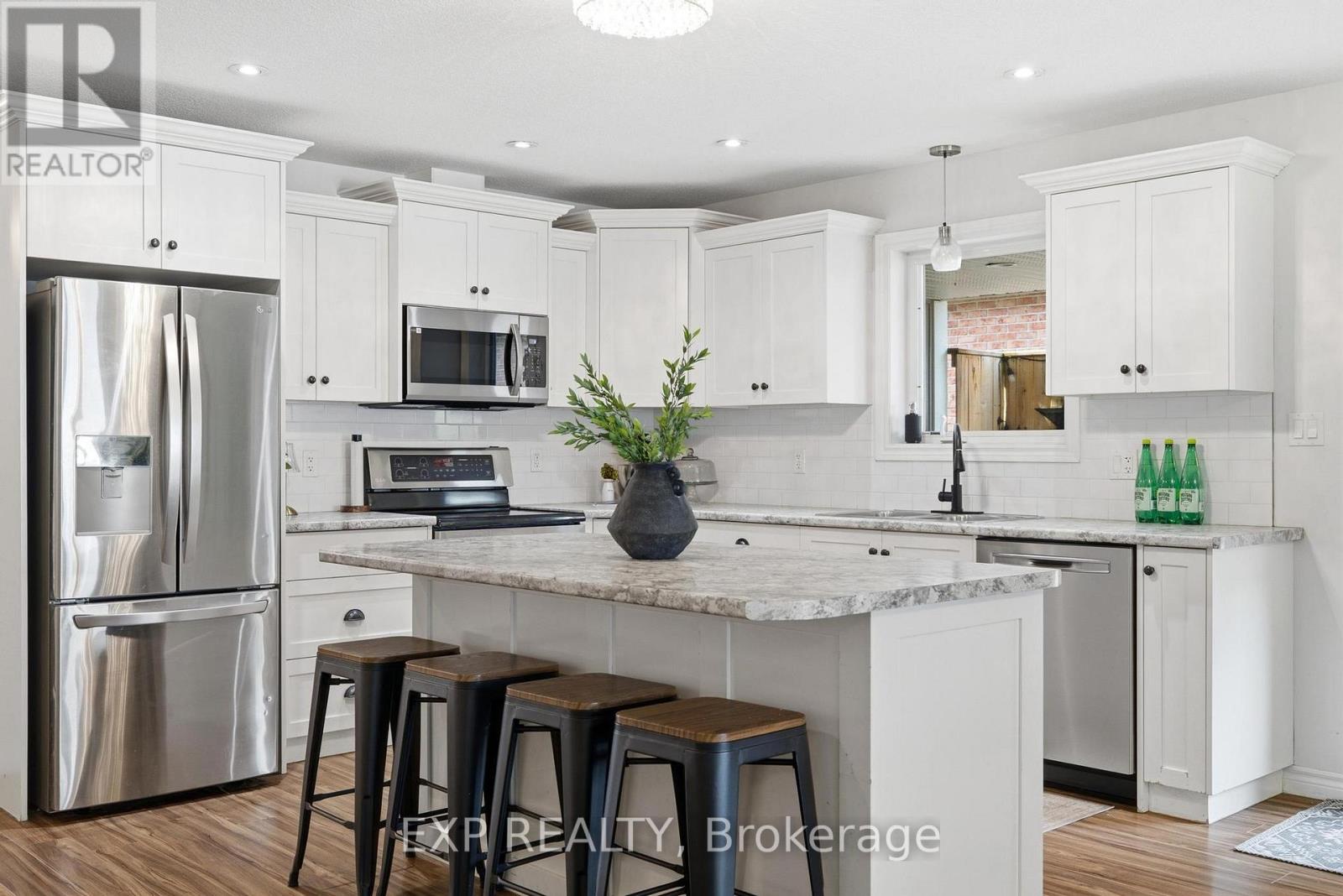 101 Tuffy Macdougall Court Property Photo 16