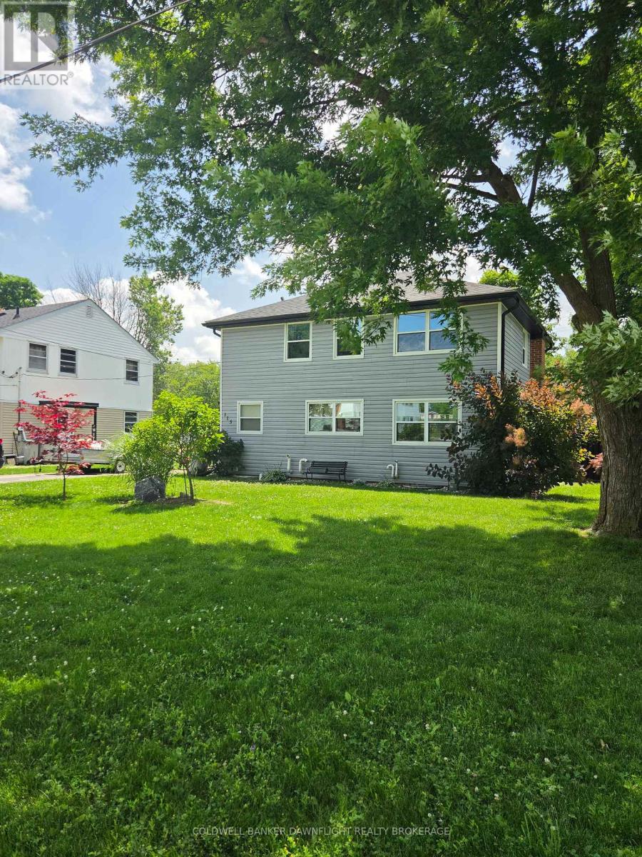 115 Columbia Drive Property Photo 1