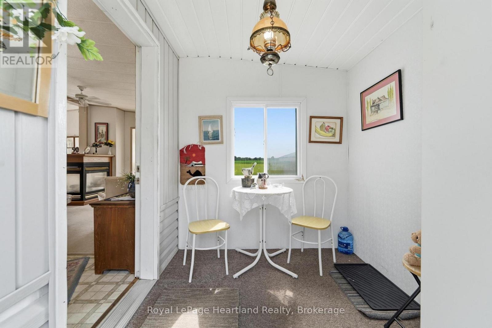 40 Algonquin Lane Property Photo 3