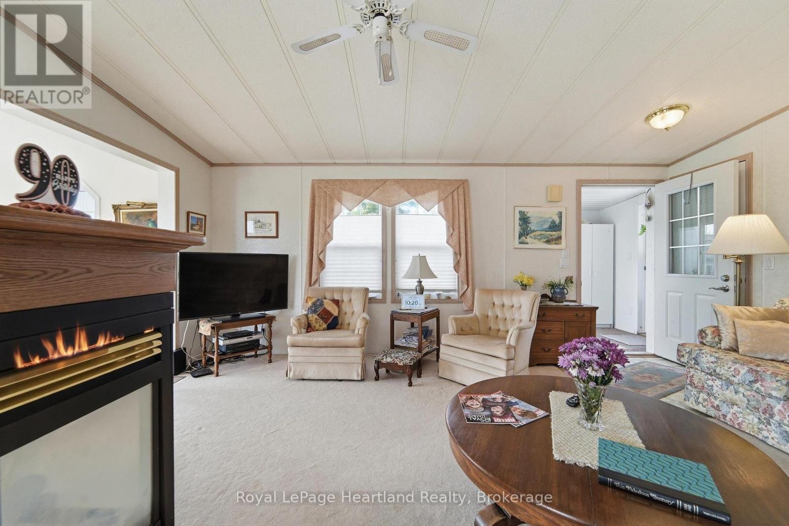 40 Algonquin Lane Property Photo 7