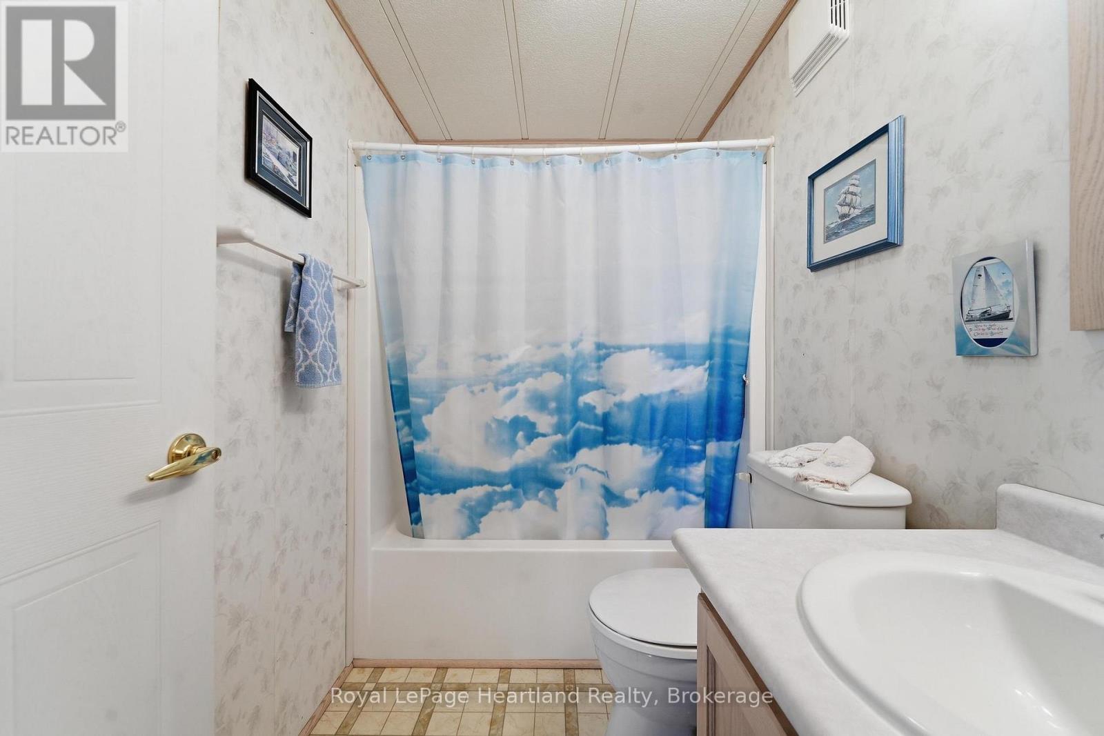 40 Algonquin Lane Property Photo 17