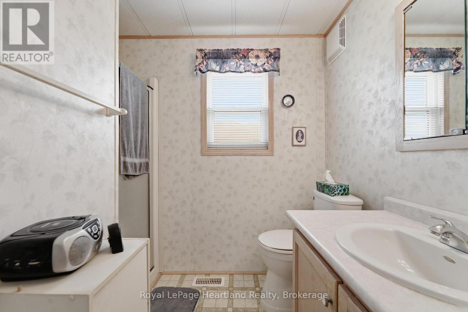 40 Algonquin Lane Property Photo 25