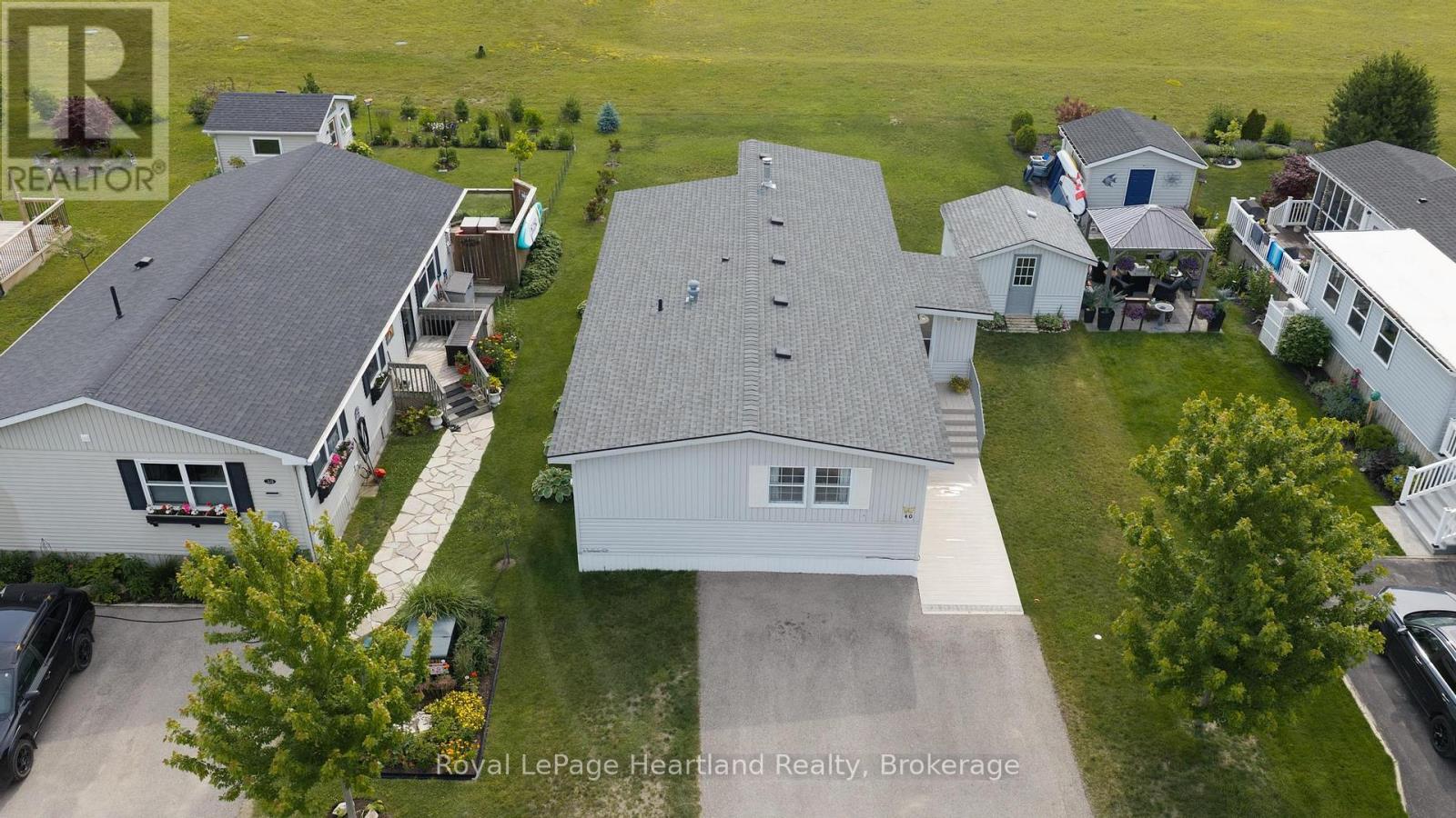 40 Algonquin Lane Property Photo 30