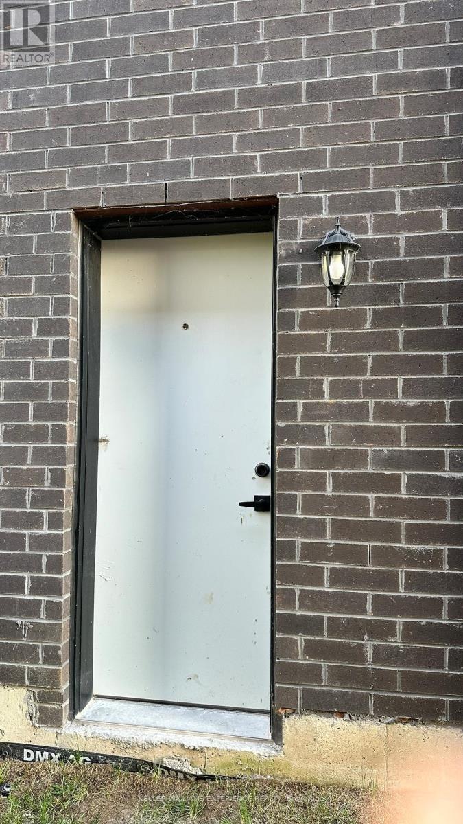 125 Jewel Street Property Photo 2
