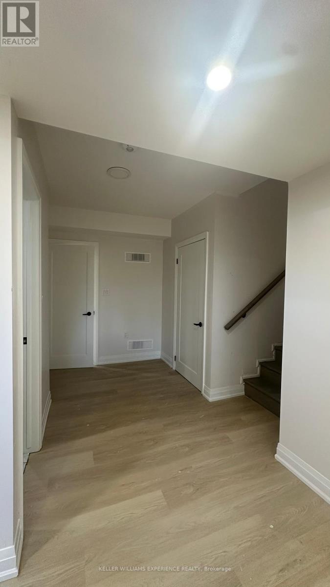 125 Jewel Street Property Photo 4