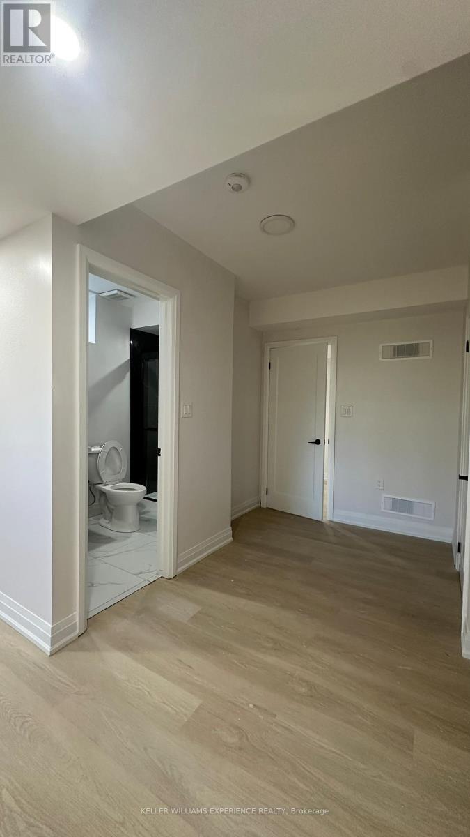 125 Jewel Street Property Photo 10