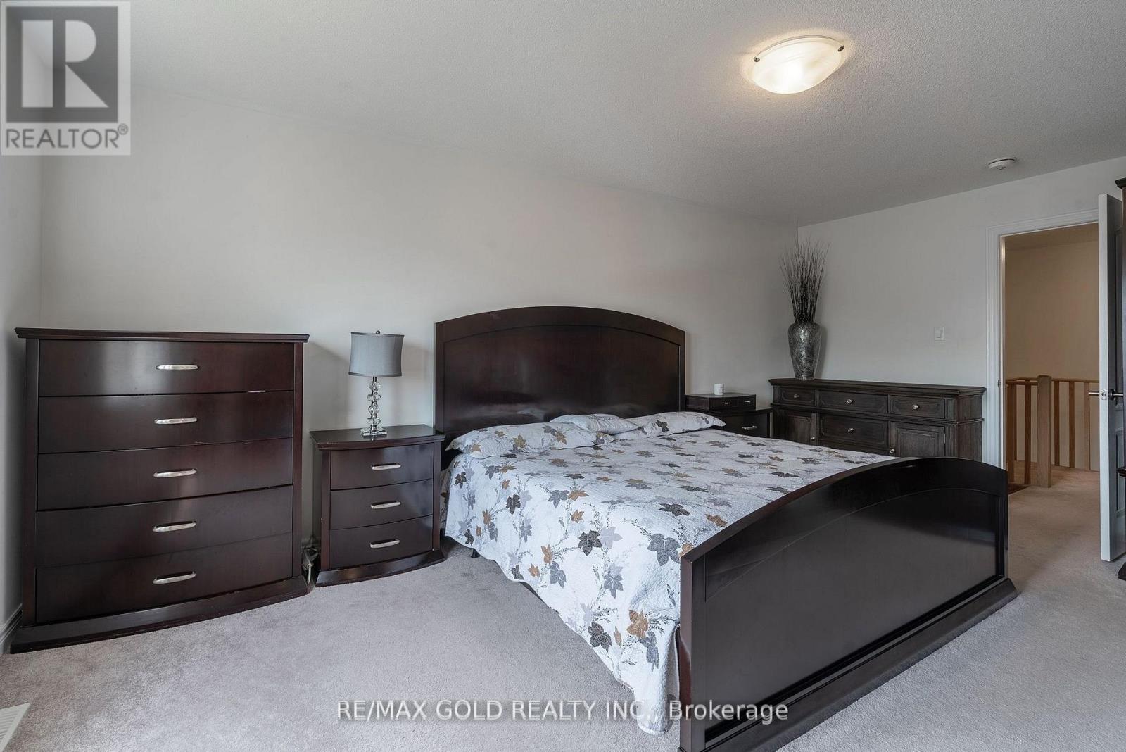 335 Stewart Street Property Photo 18