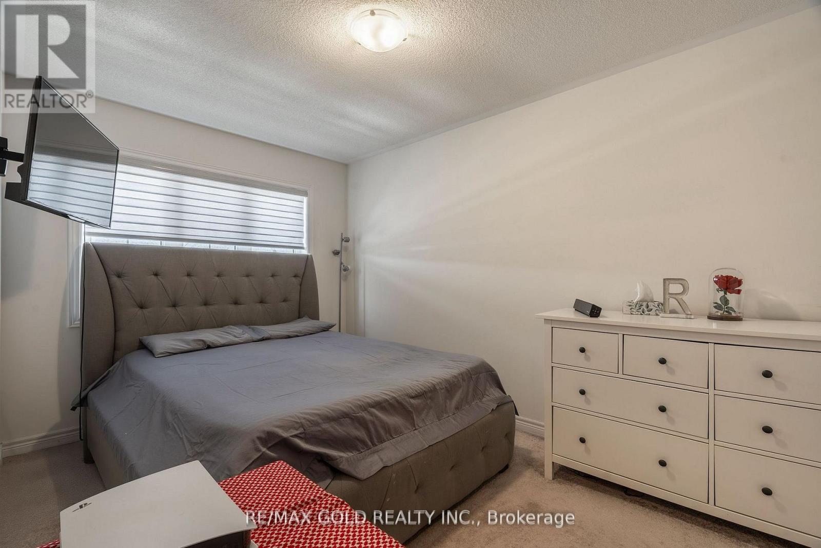 335 Stewart Street Property Photo 25