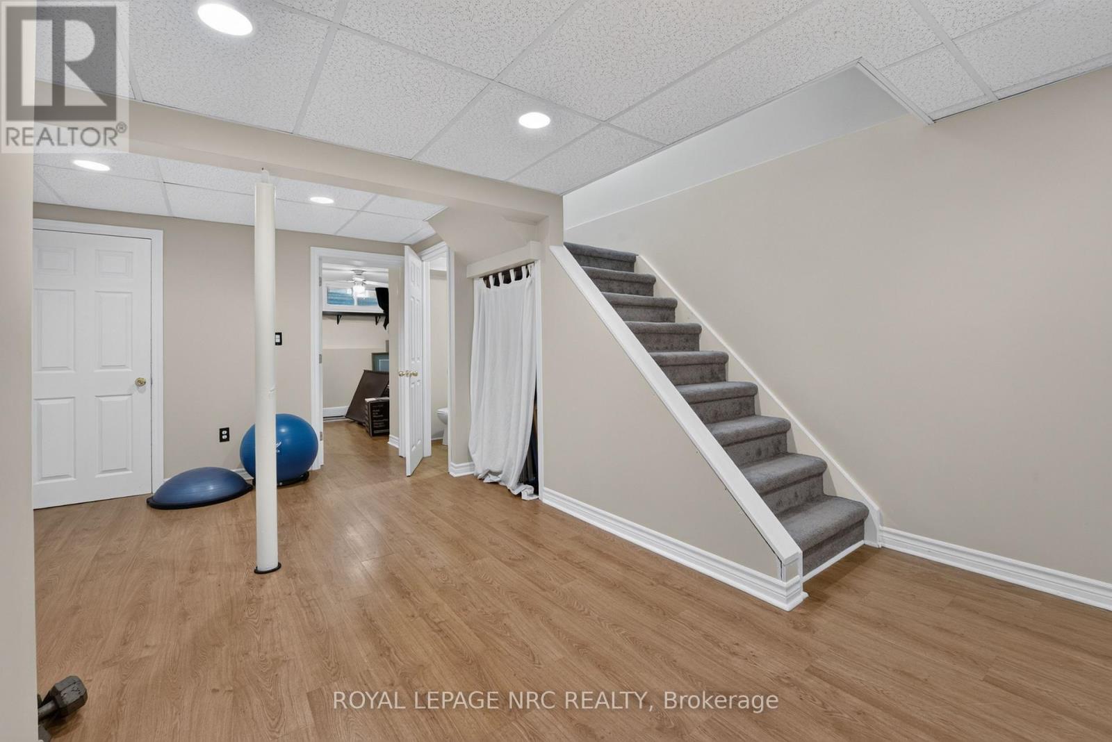 40 - 65 Dorchester Boulevard Property Photo 42
