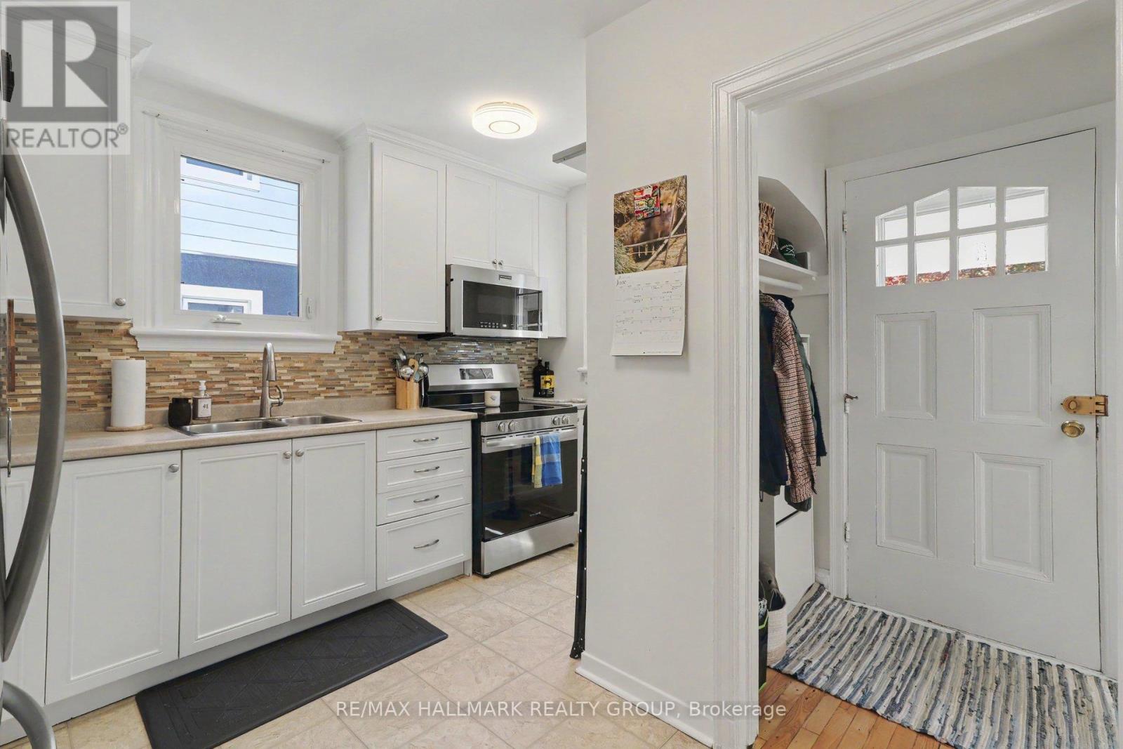 99 Dagmar Avenue Property Photo 11