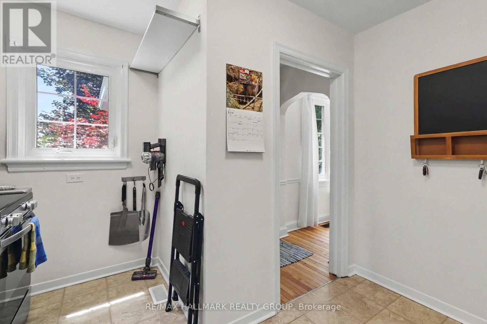 99 Dagmar Avenue Property Photo 12