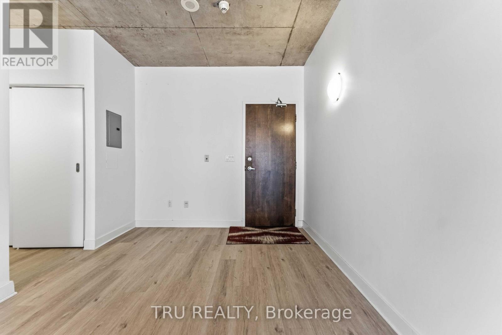 412 - 383 Cumberland Street Property Photo 7