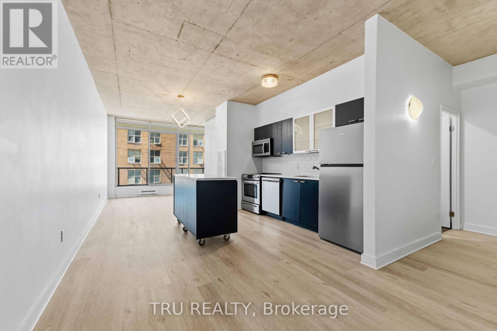 412 - 383 Cumberland Street Property Photo 8