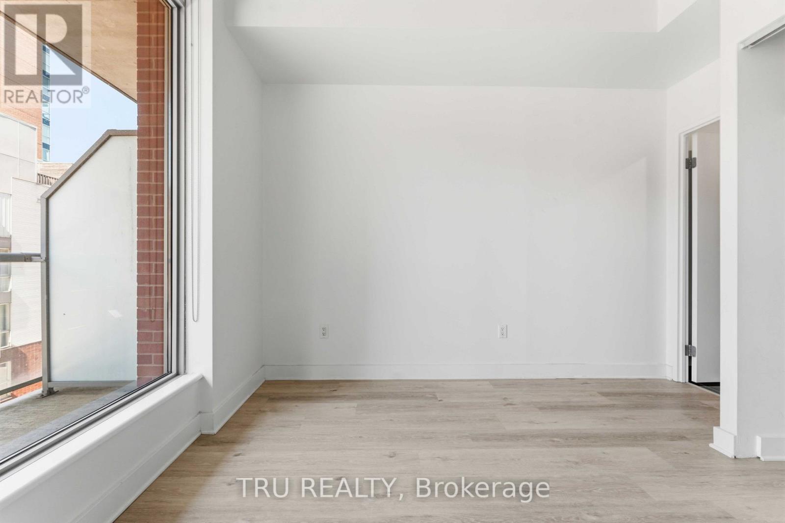 412 - 383 Cumberland Street Property Photo 17