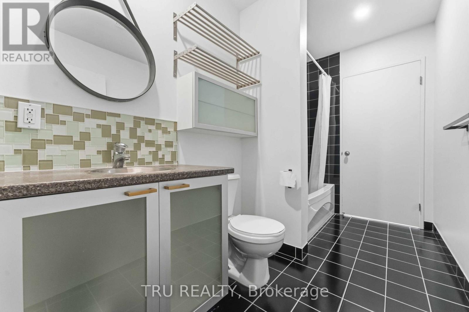 412 - 383 Cumberland Street Property Photo 22