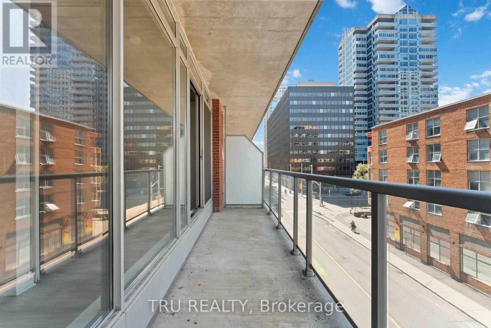 412 - 383 Cumberland Street Property Photo 28
