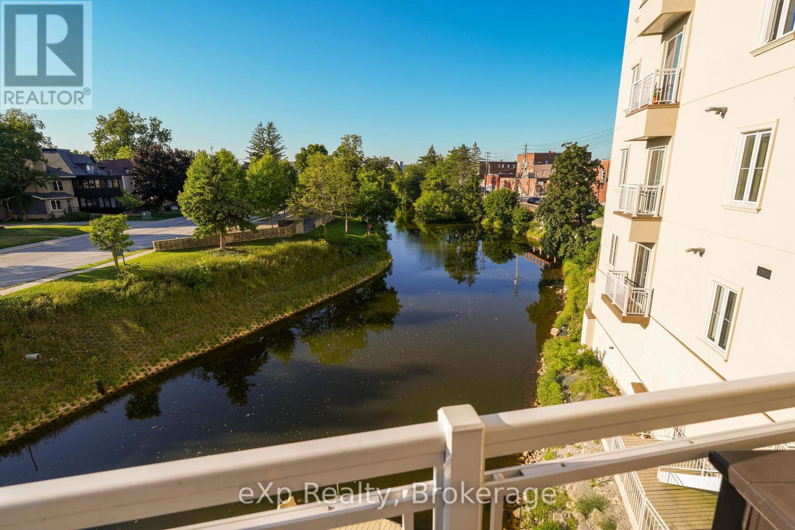 203 - 80 9th Street E Property Photo 1