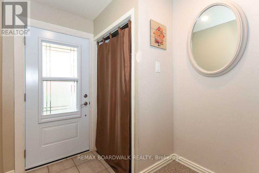 205 - 1760 Cabaret Lane Property Photo 5