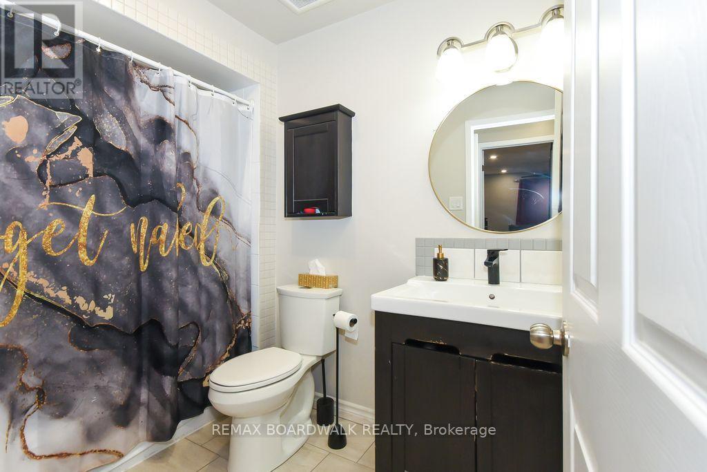 205 - 1760 Cabaret Lane Property Photo 21