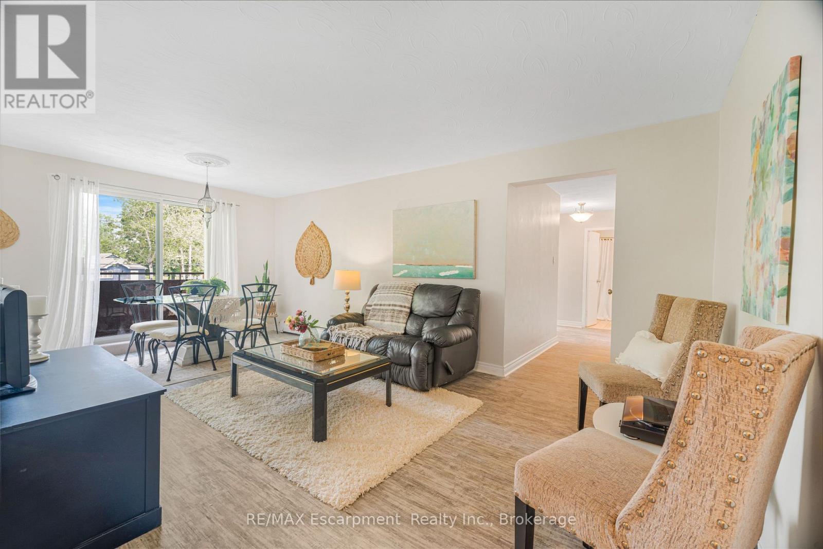 203 - 485 THOROLD ROAD Property Photo 1
