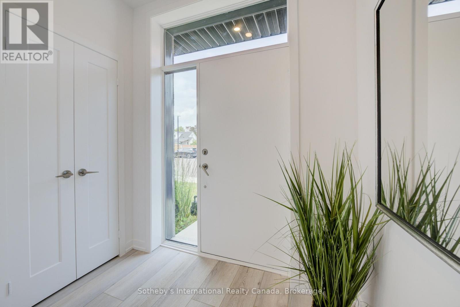14 - 416 Dundas Street S Property Photo 6