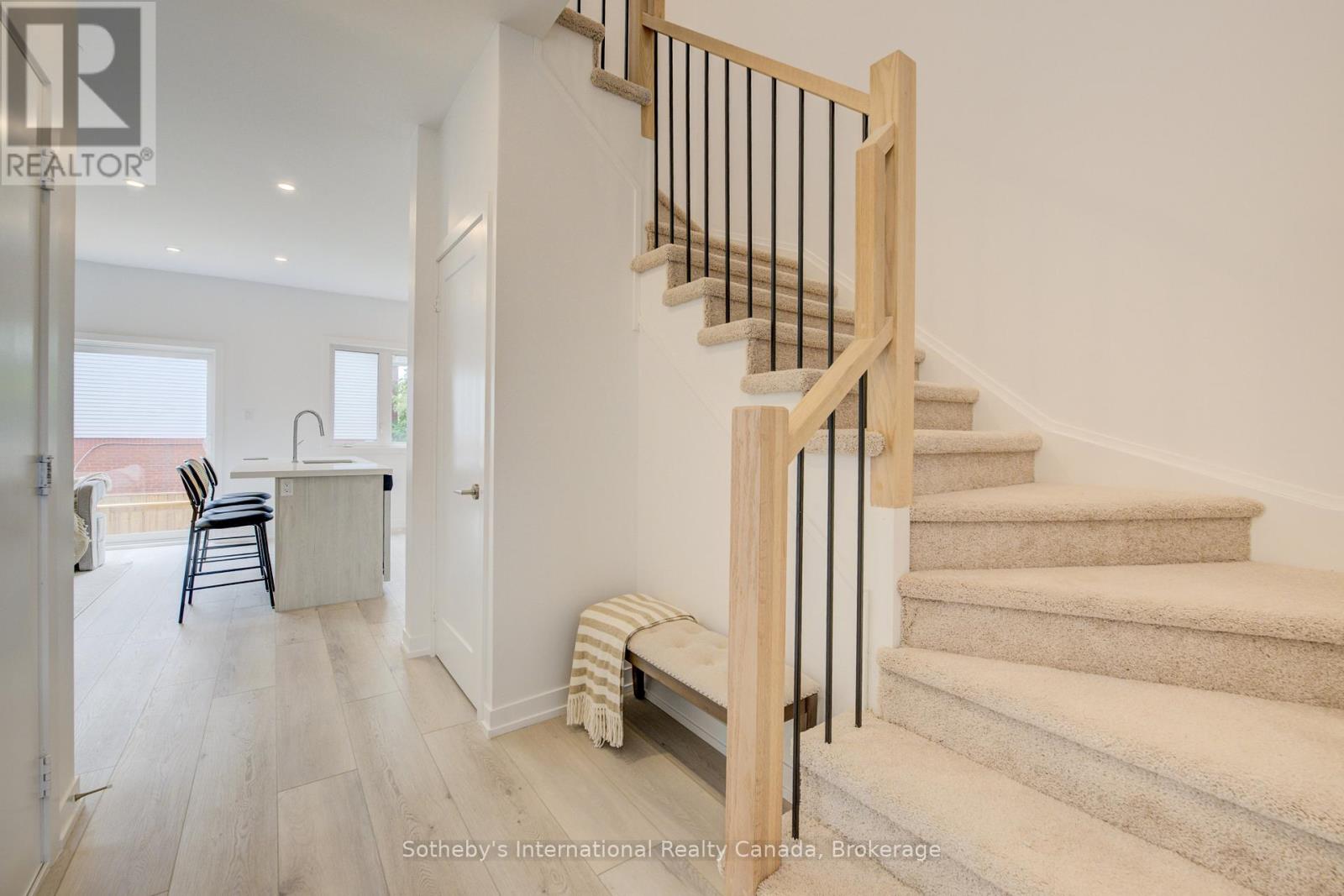 14 - 416 Dundas Street S Property Photo 7