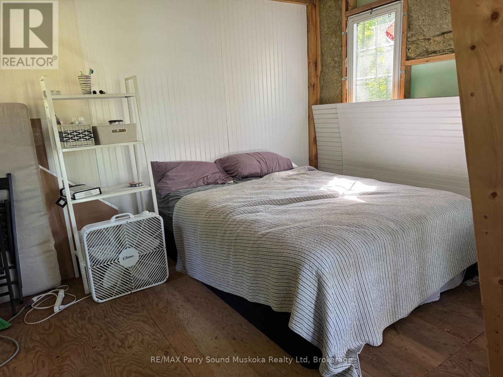 7 Bourbonnaise Island Property Photo 5