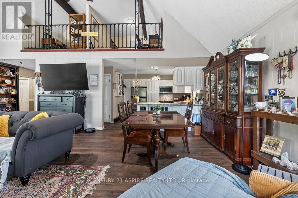 324 Rantz Road Property Photo 11