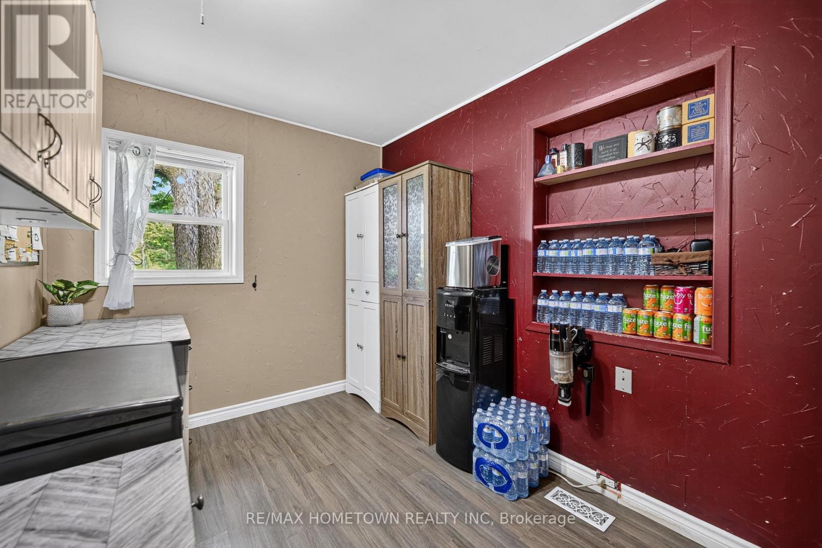 9142 County Rd 6 Road Property Photo 16